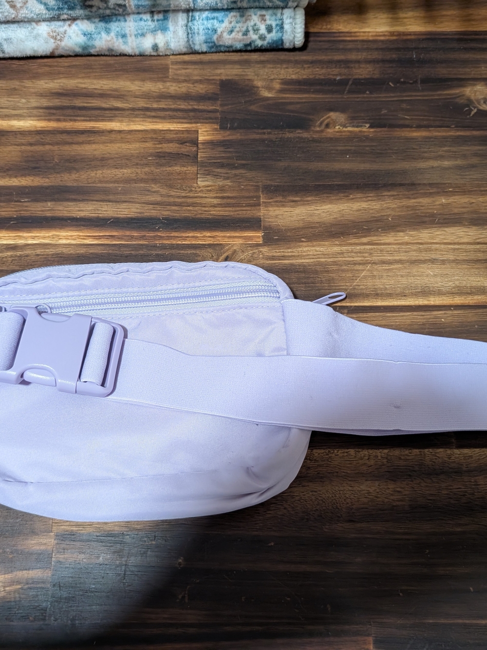 PINK Victoria's Secret Light Lavender Lilac Waist Bag - Picture 4 of 7